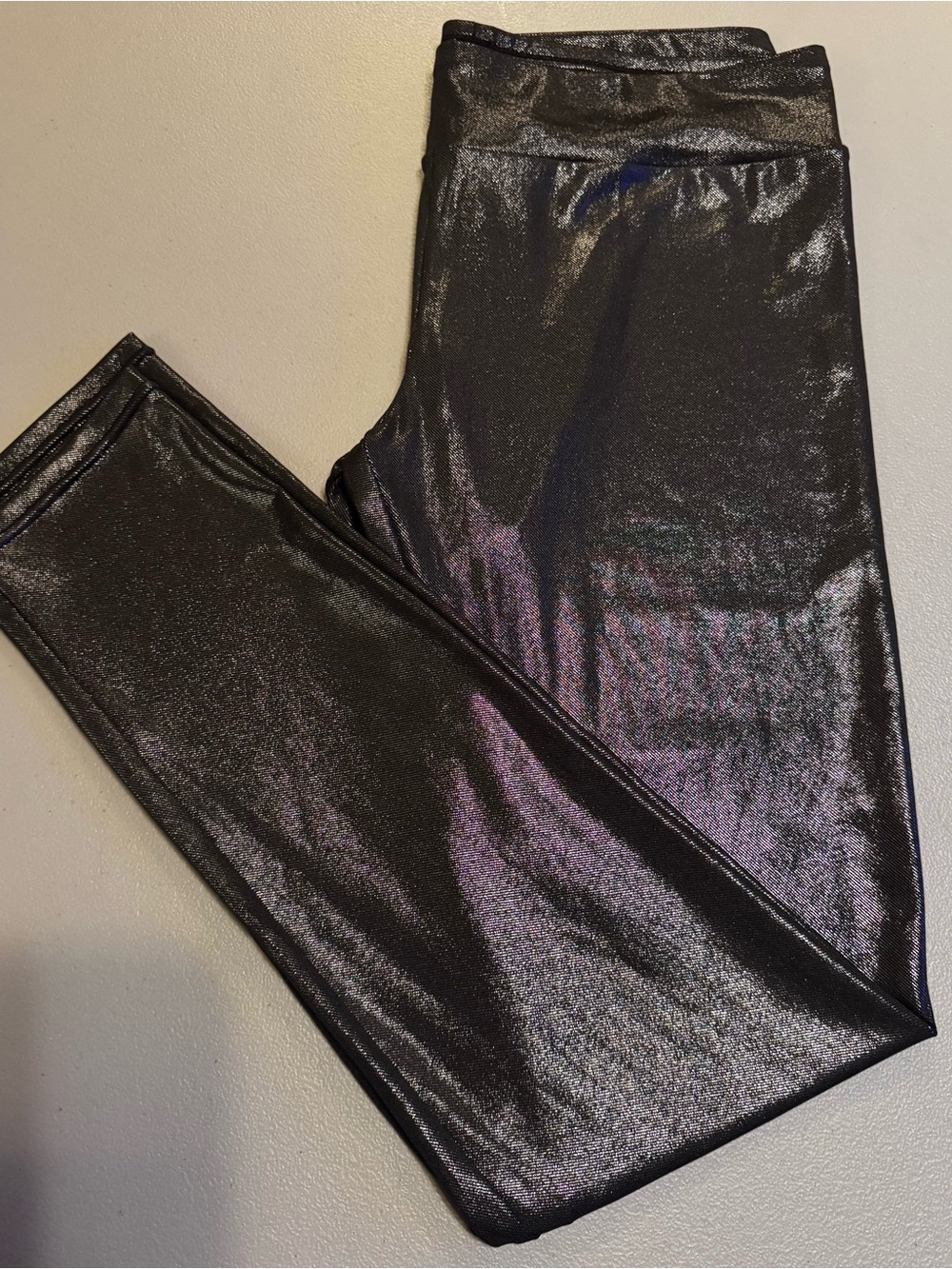 HUE Metallic Black Leggings-size Large